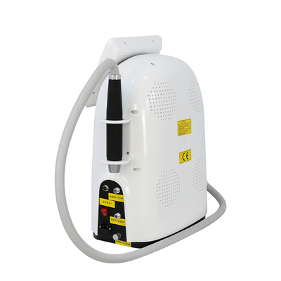 8,0 der Picosekunden-Laser-Tätowierungs-Abbau-Zoll Maschinen-2000w für Salon