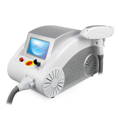 Portable Q Switched Nd Yag Tattoo Removal Laser Kohlenstoff Peeling Haut Waschen Schönheitsmaschine