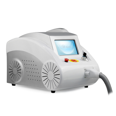 Portable Q Switched Nd Yag Tattoo Removal Laser Kohlenstoff Peeling Haut Waschen Schönheitsmaschine
