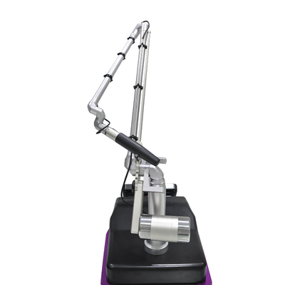 Professionelle CE-zertifizierte Picosecond-Laser-Kohlenstoff-Peeling-Tattoo-Entfernung Maschine