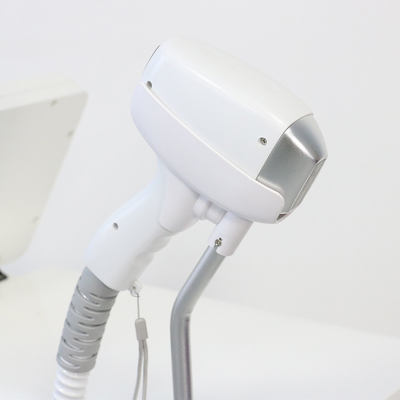 Dauerhaarentfernung Laser 810Nm Diodenlaser Picosecond Tattoo Entfernung Nd Yag Diodenlaser