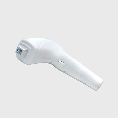 Vertikale 808nm Diodenlaser-Maschine mit 900W Leistung und Facelifting-Funktion für professionelle Haarentfernung